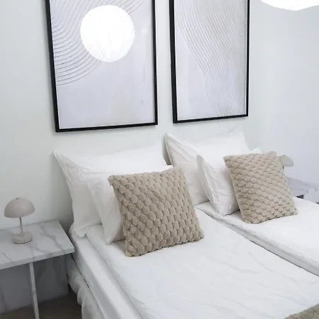 Henniina V Marskinpuisto Ii - Center Apartment Oulu