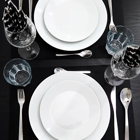 Henniina V Marskinpuisto Ii - Center *